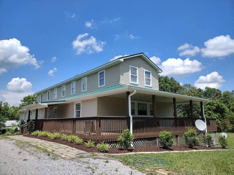 Backwoods Family Getaway! 3 Bedroom House! Yanceyville Exterior photo