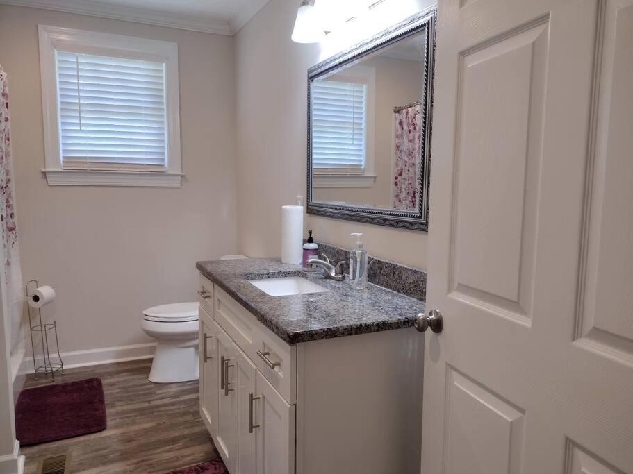Backwoods Family Getaway! 3 Bedroom House! Yanceyville Exterior photo